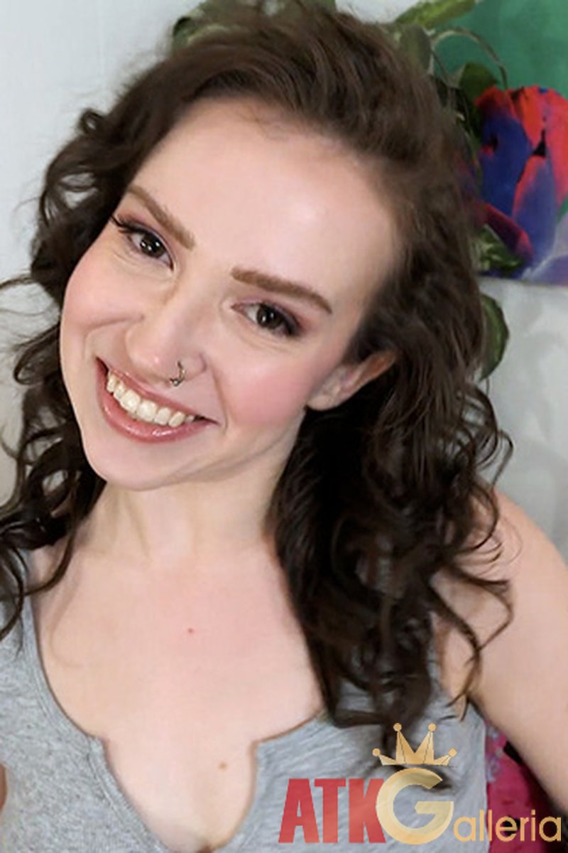 Hazel Paige Interview - Screenshot 1 of 4 - Brown Hair