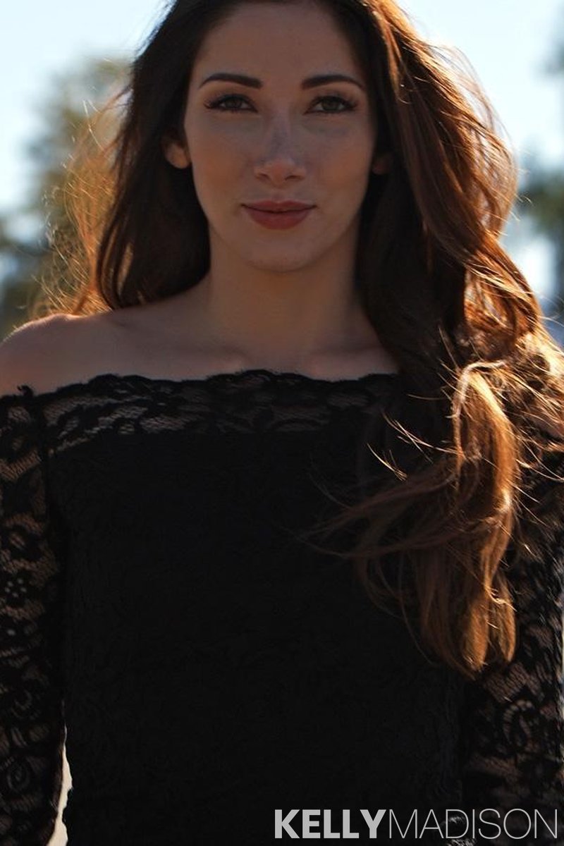 Split Screen Glam E1266 - Screenshot 1 of 4 - Anal