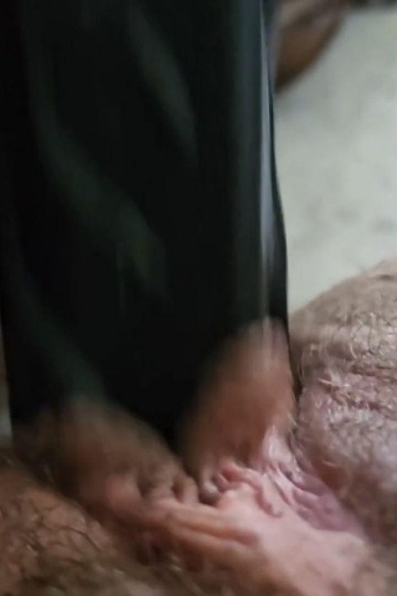 Dildo Pounding - Screenshot 1 of 4 - Babes