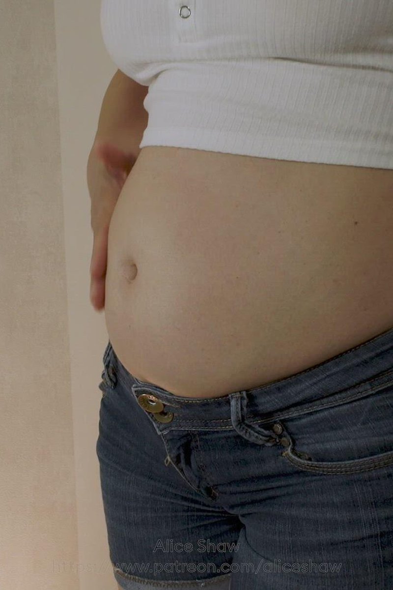 Which Shorts Would You Pick? - Screenshot 1 of 4 - Bloated