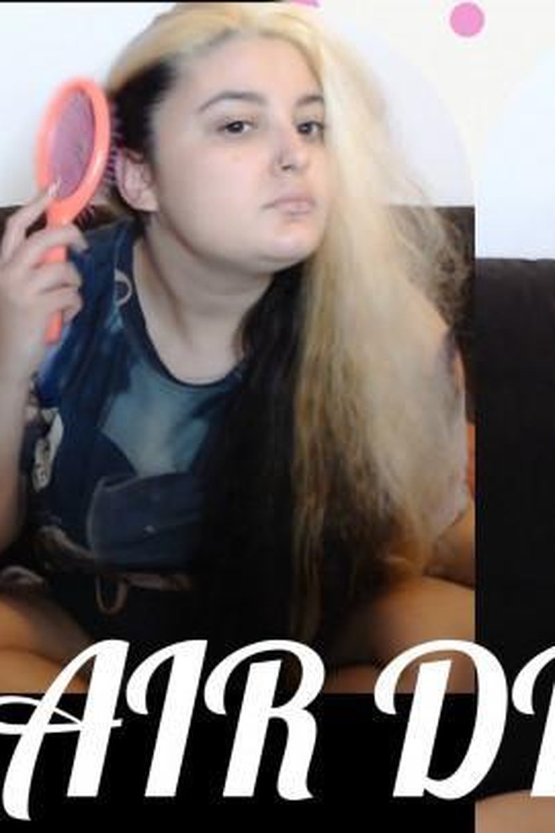 Hair Drying - Screenshot 1 of 4 - Hair Pulling
