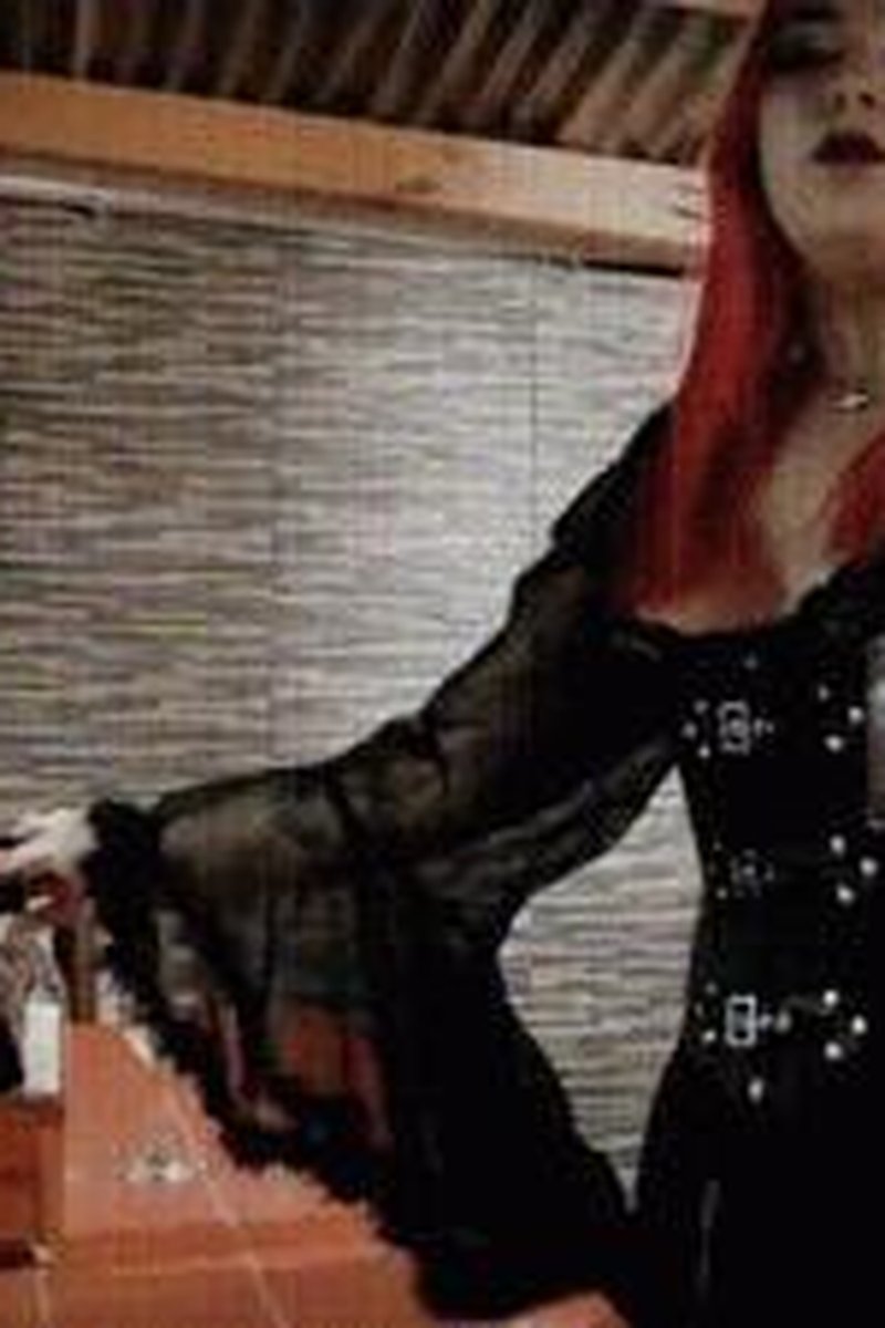 Black Widow - Screenshot 1 of 4 - Cowgirl