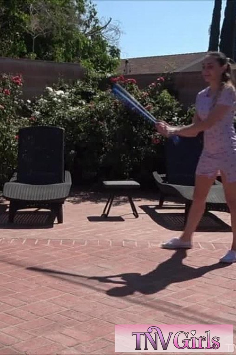 Backyard Whiffleball - Screenshot 1 of 4 - Babes