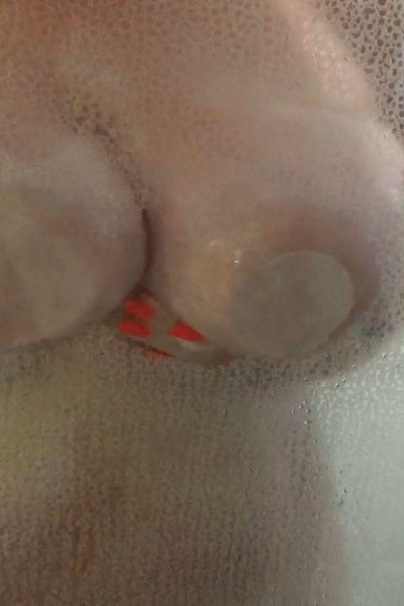 Soapy Boobs - Screenshot 1 of 4 - BBW