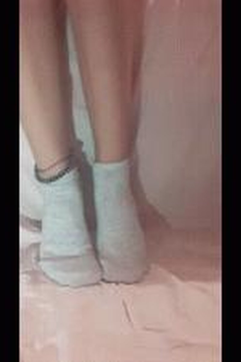 Socks&Teasing - Screenshot 1 of 4 - Foot Fetish