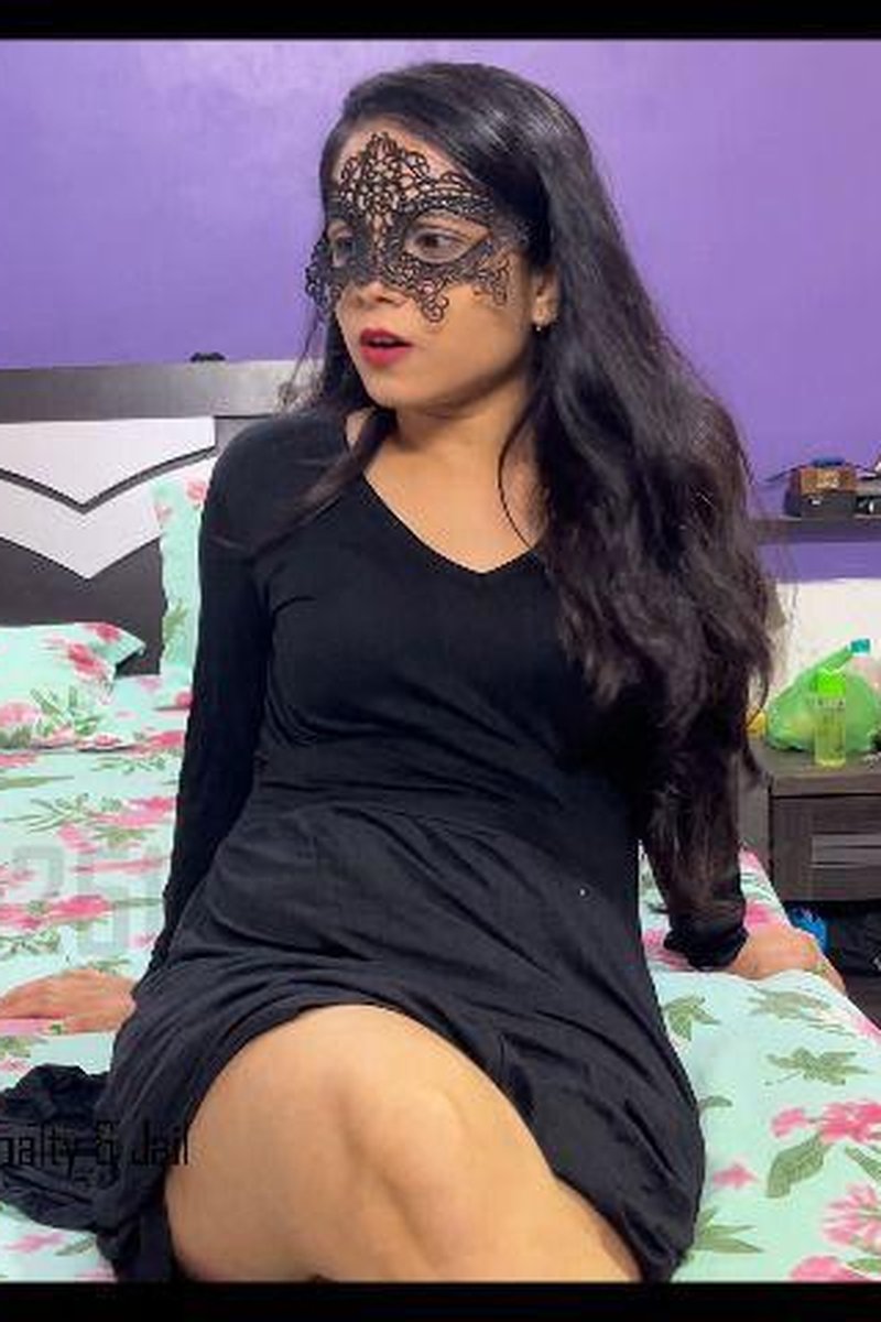 TP-manyvidsindianbhabhijigna-step-son-being-a-perv-4k-indian-sexy-babe-jigna