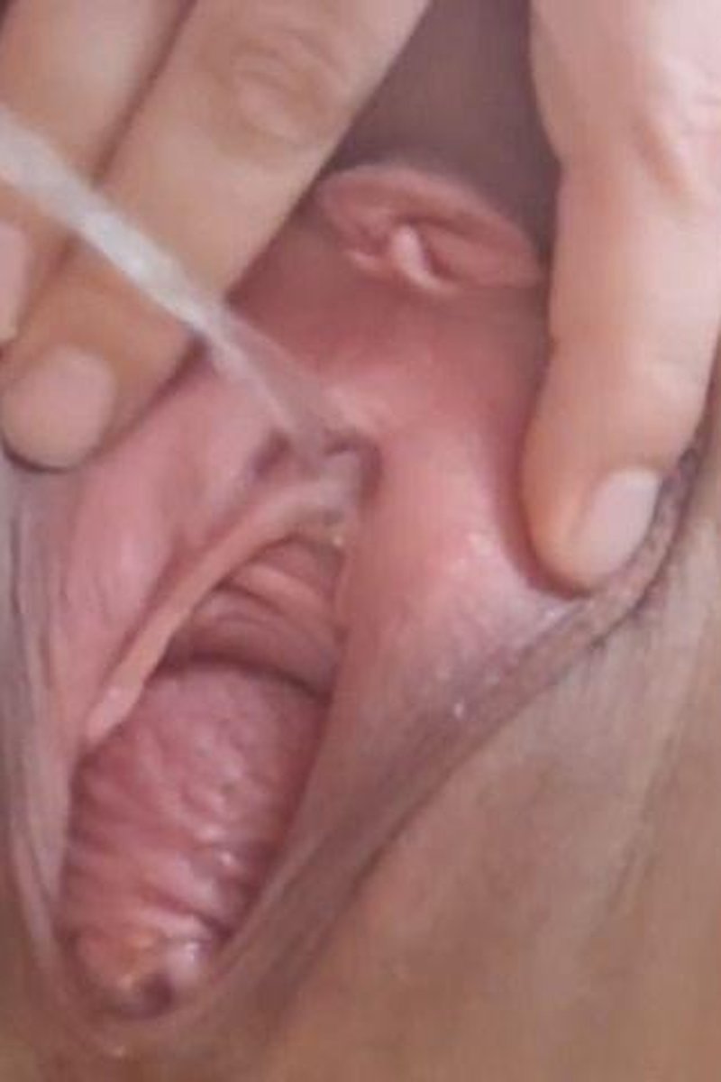 Close Up Pee Compilation - Screenshot 1 of 4 - Close Up