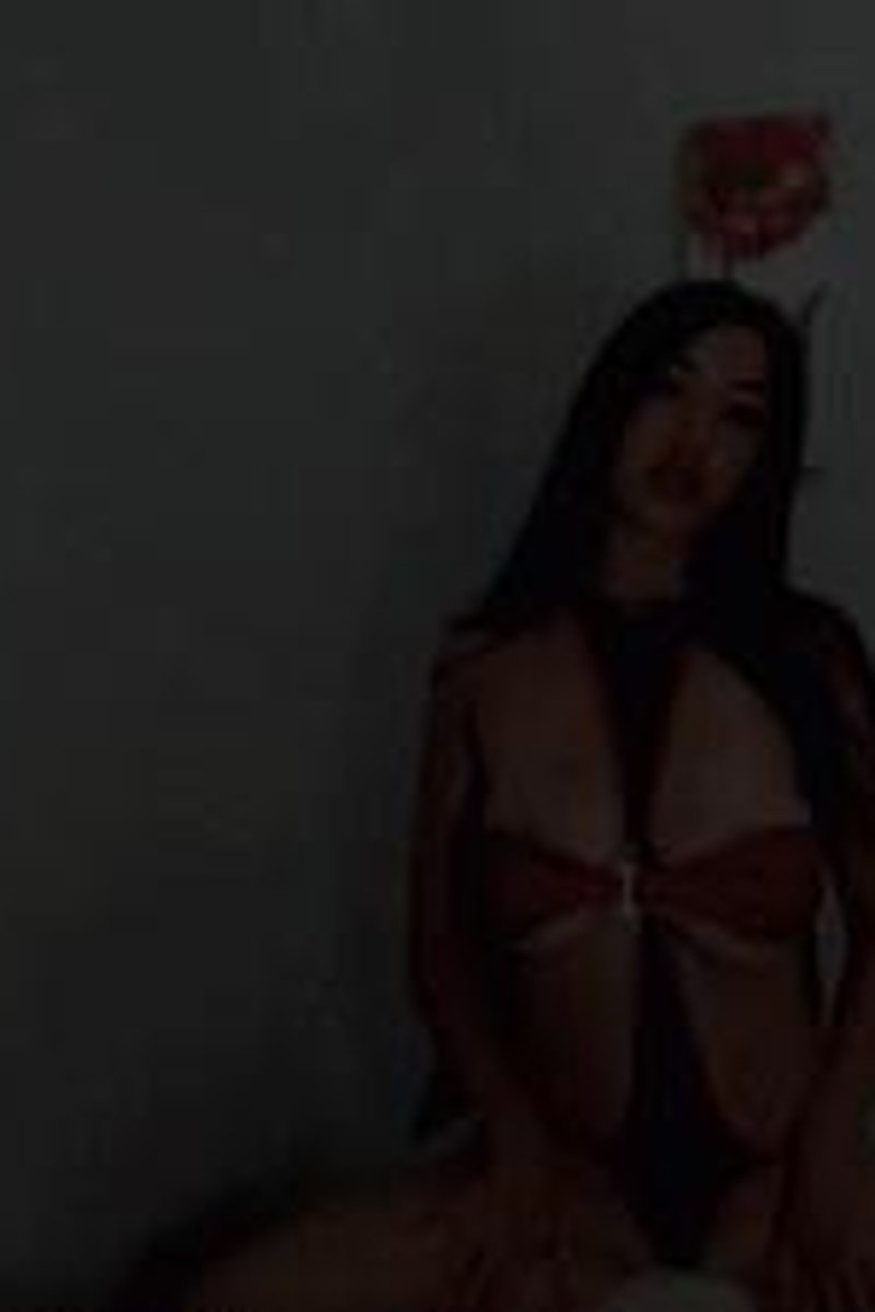 Oil Nude Tease - Screenshot 1 of 4 - Big Tits