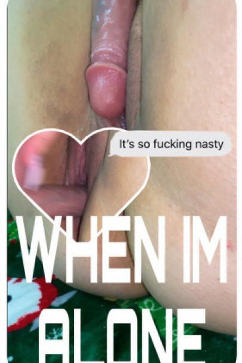 Playing Before Bed - Screenshot 1 of 4 - BBW