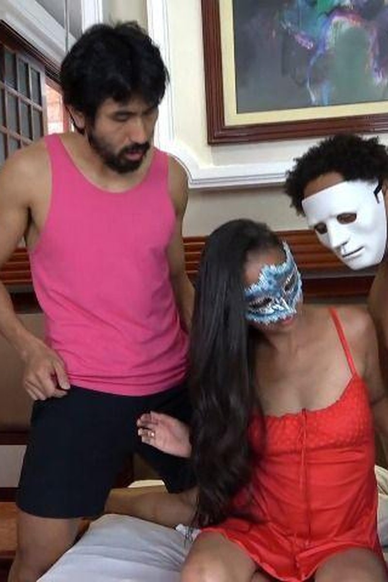 Skinny Married Woman Fucking With Three - Screenshot 1 of 4 - Amateur