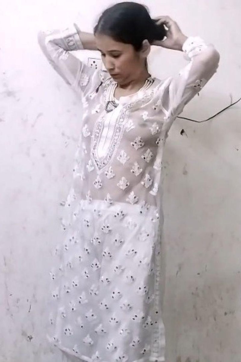 TP-manyvidsindianbhabhi-sexy-wife-as-young-indian-maid-role-play-sex