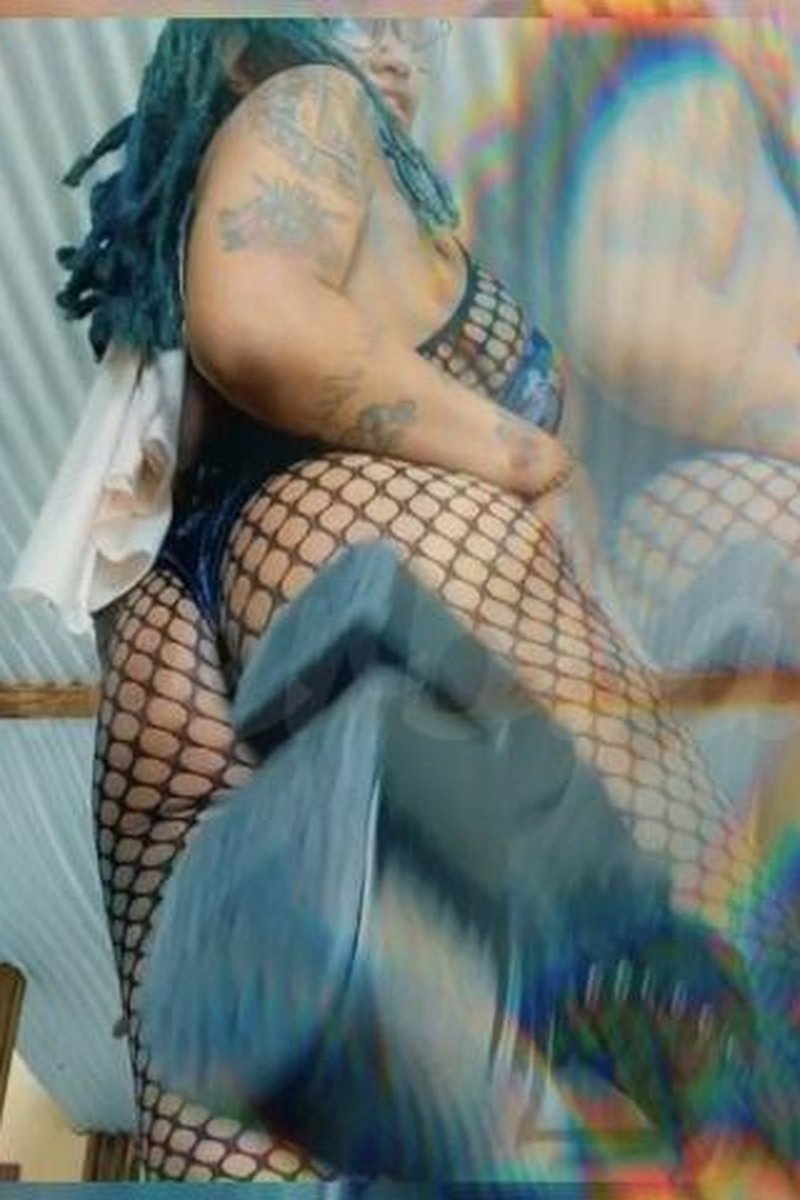 Premature Ejaculation Humiliation Loop - Screenshot 1 of 4 - Boots