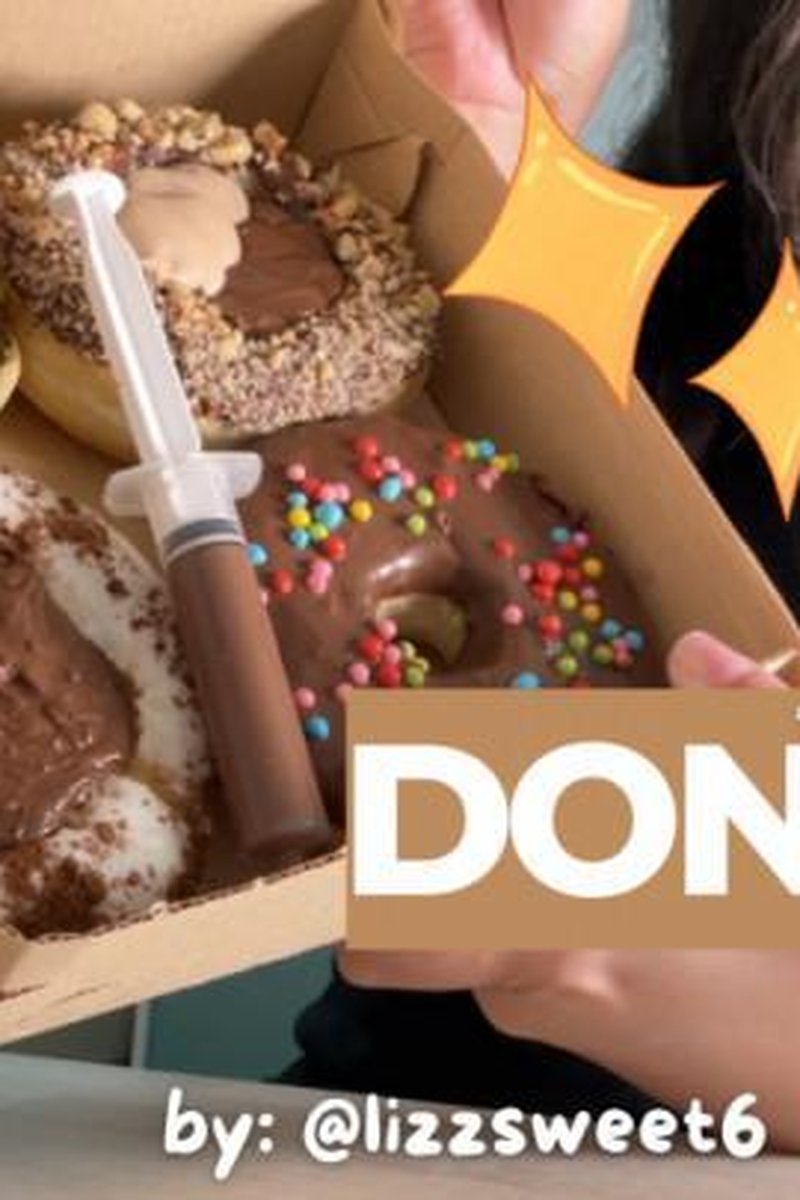 Trying Huge Donuts - Screenshot 1 of 4 - Donut