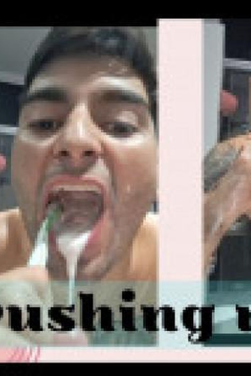 Toothbrushing - Screenshot 1 of 4 - Mouth Fetish