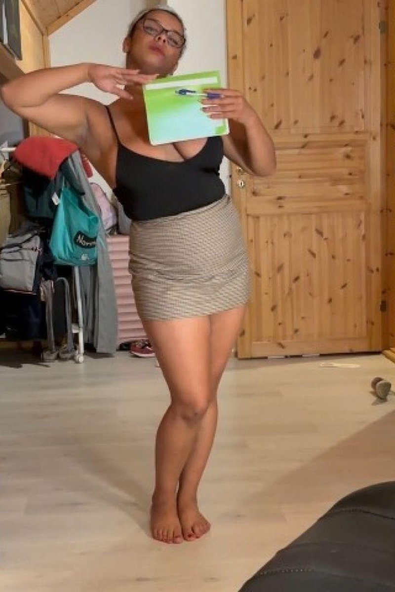 Goddess Mocha Dancing - Screenshot 1 of 4 - Dancer