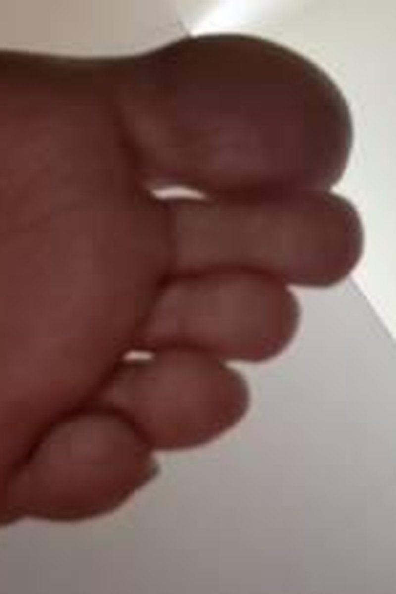 Spread Toes - Screenshot 1 of 4 - Foot Fetish