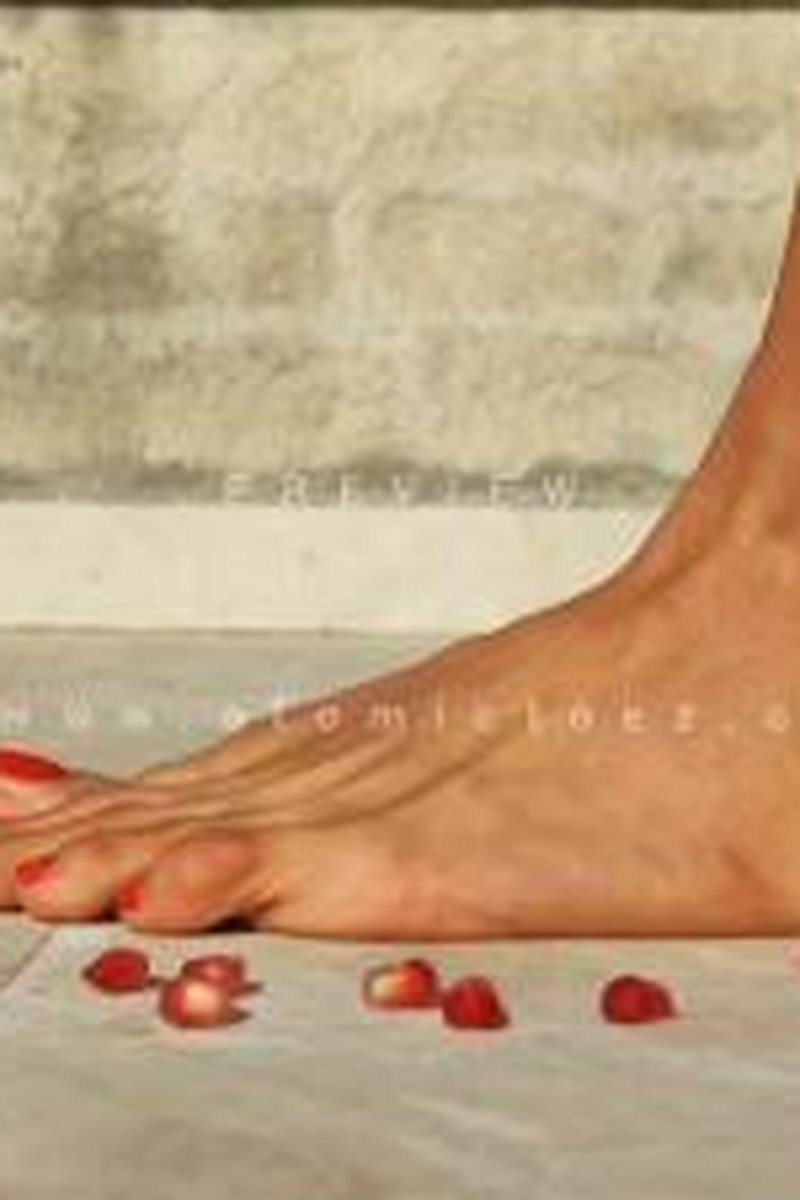 Pomegranate Seeds Barefeet Crush - Screenshot 1 of 4 - Barefoot