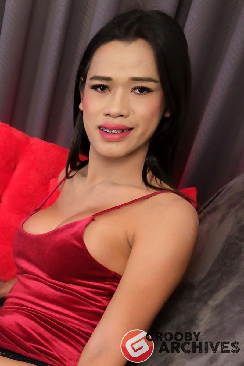 Angie! - Screenshot 1 of 4 - Asian
