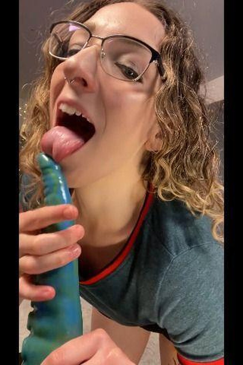 JOI Tentacle - Screenshot 1 of 4 - Blowjob