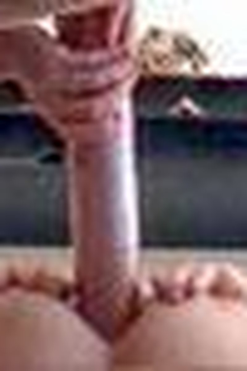 Anal Salami Insertion - Screenshot 1 of 4 - Anal