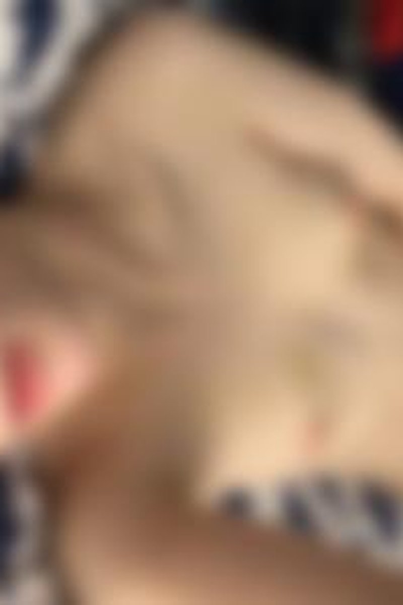 Touching Myself - Screenshot 1 of 4 - 21 Year-old
