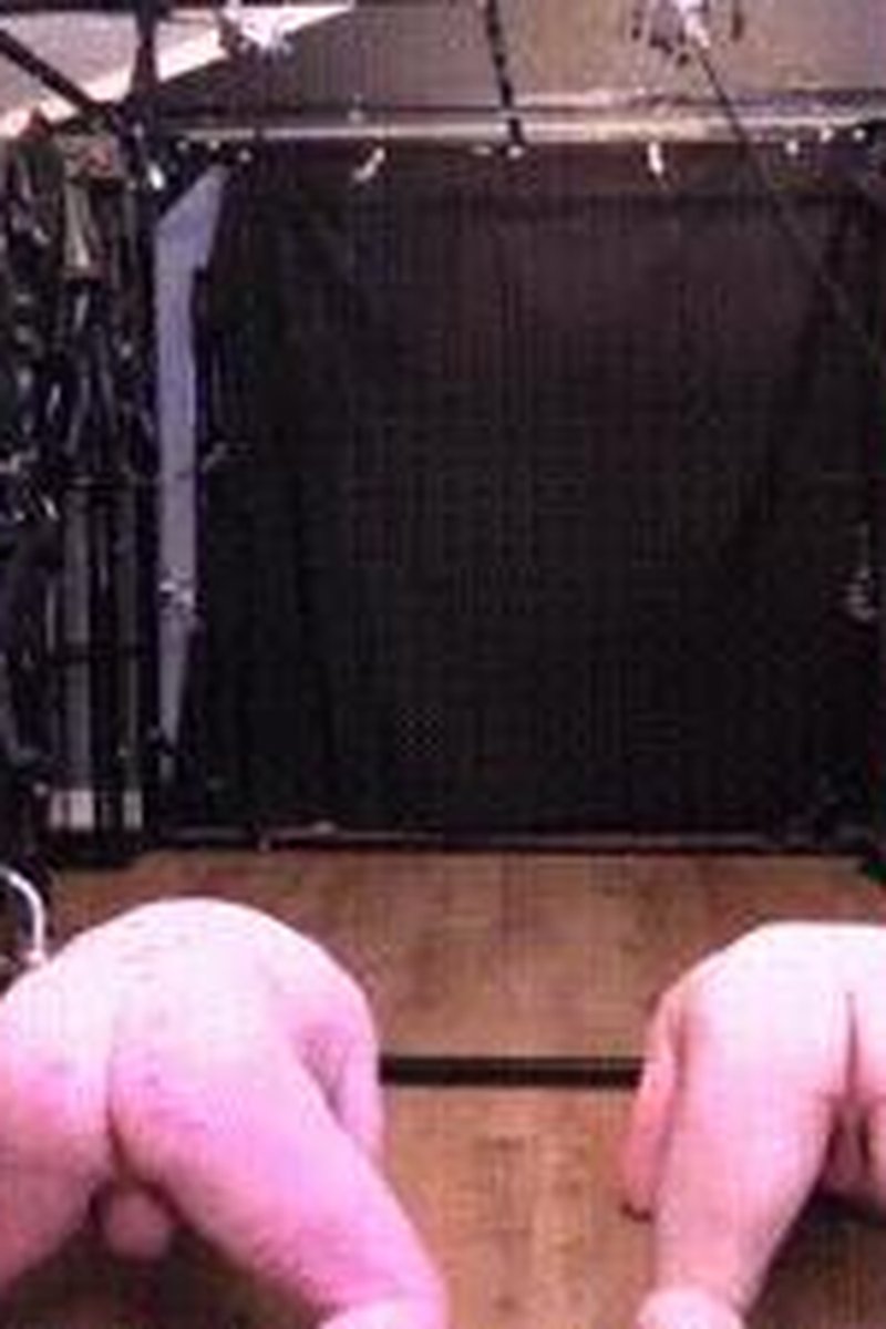 Double Ball Busting - Screenshot 1 of 4 - Blonde Hair (Female)