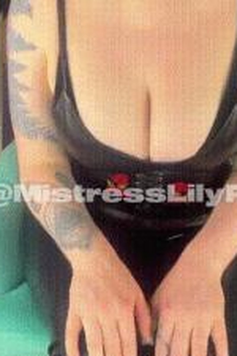 Tech Invasion! - Screenshot 1 of 4 - Blackmail