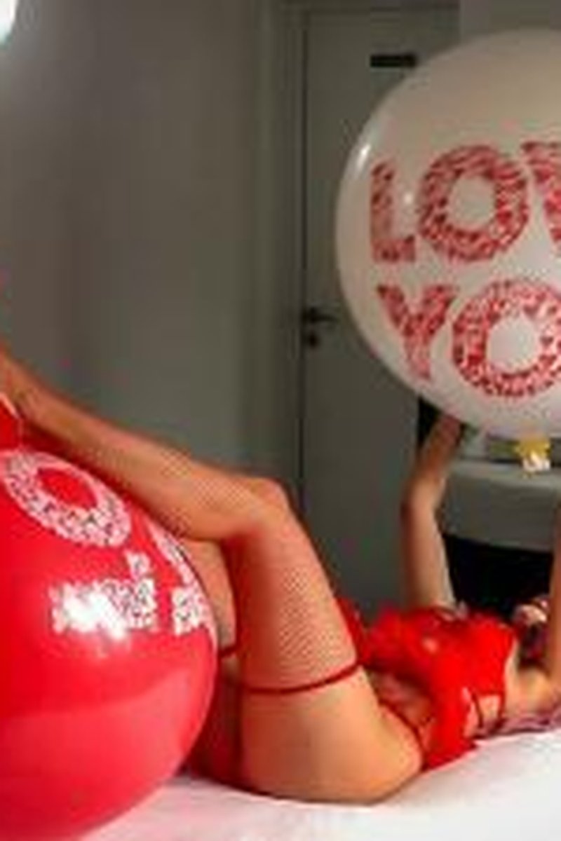 Love You! - Screenshot 1 of 4 - Balloon Fetish