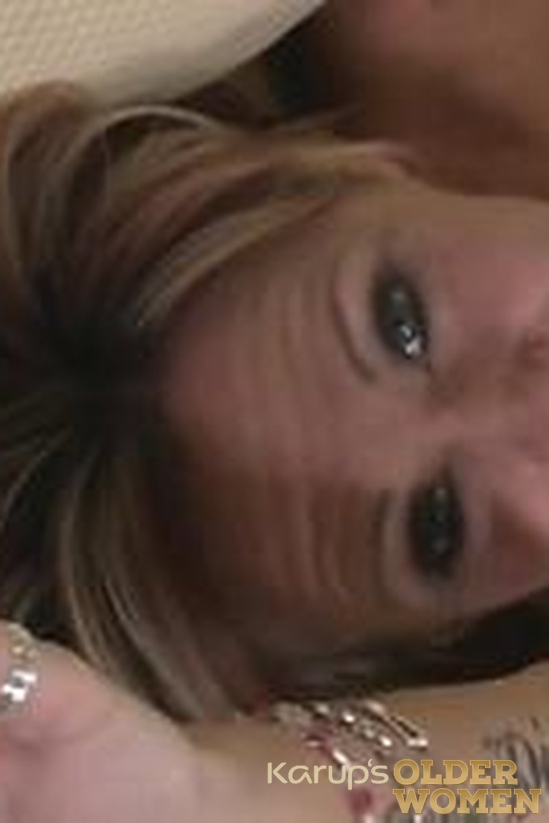 Felicity - Screenshot 1 of 4 - Felicity Rose