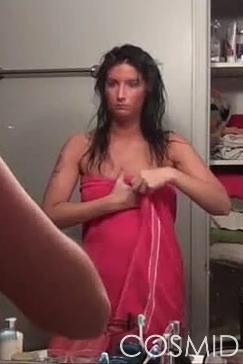 Makeup & a Bath - Screenshot 1 of 4 - Leann Watson