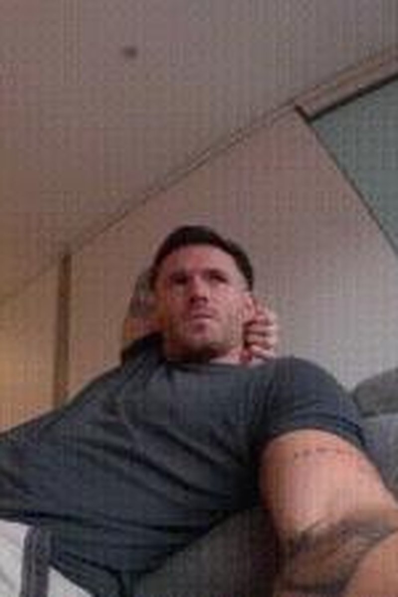 Phil Pits - Screenshot 1 of 4 - Foot Fetish