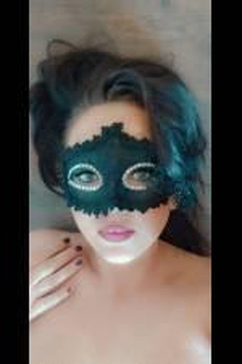 Shiny Butt Plug - Screenshot 1 of 4 - Anal