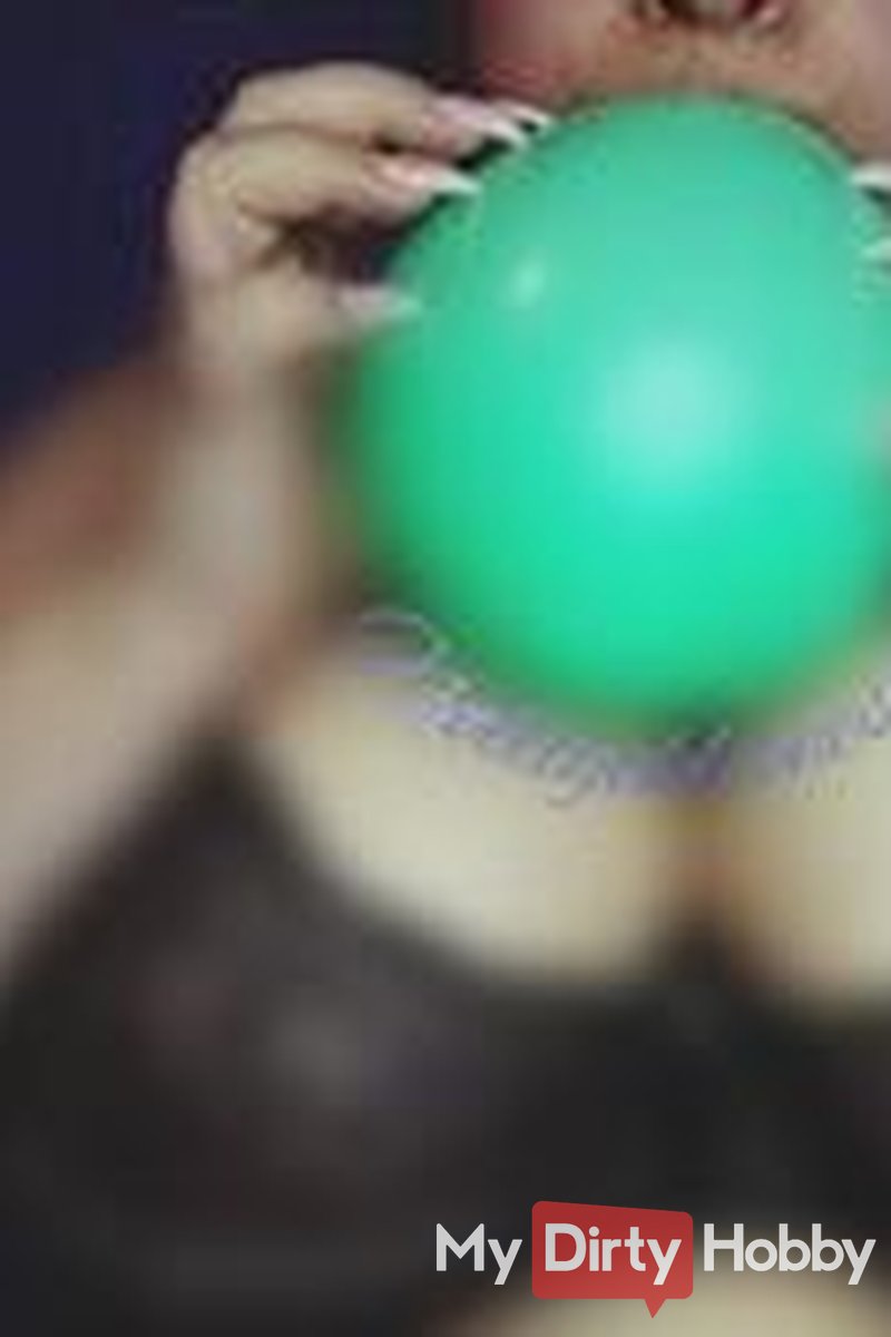 Loon Wish - Screenshot 1 of 4 - Mollige Kleine Sie83