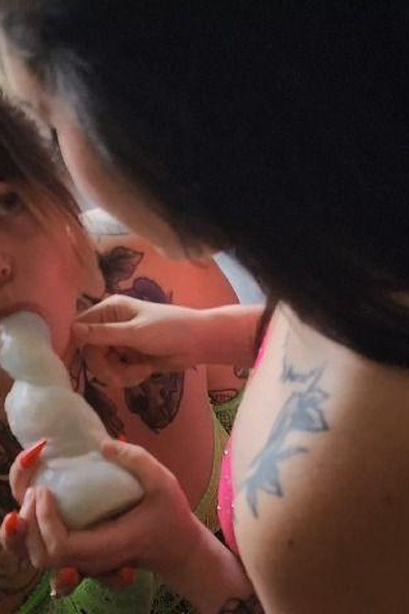 Alien Throat Training - Screenshot 1 of 4 - Face Fuck