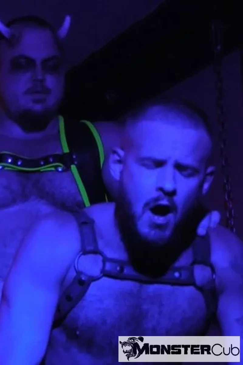 The Offering - Screenshot 1 of 4 - BDSM