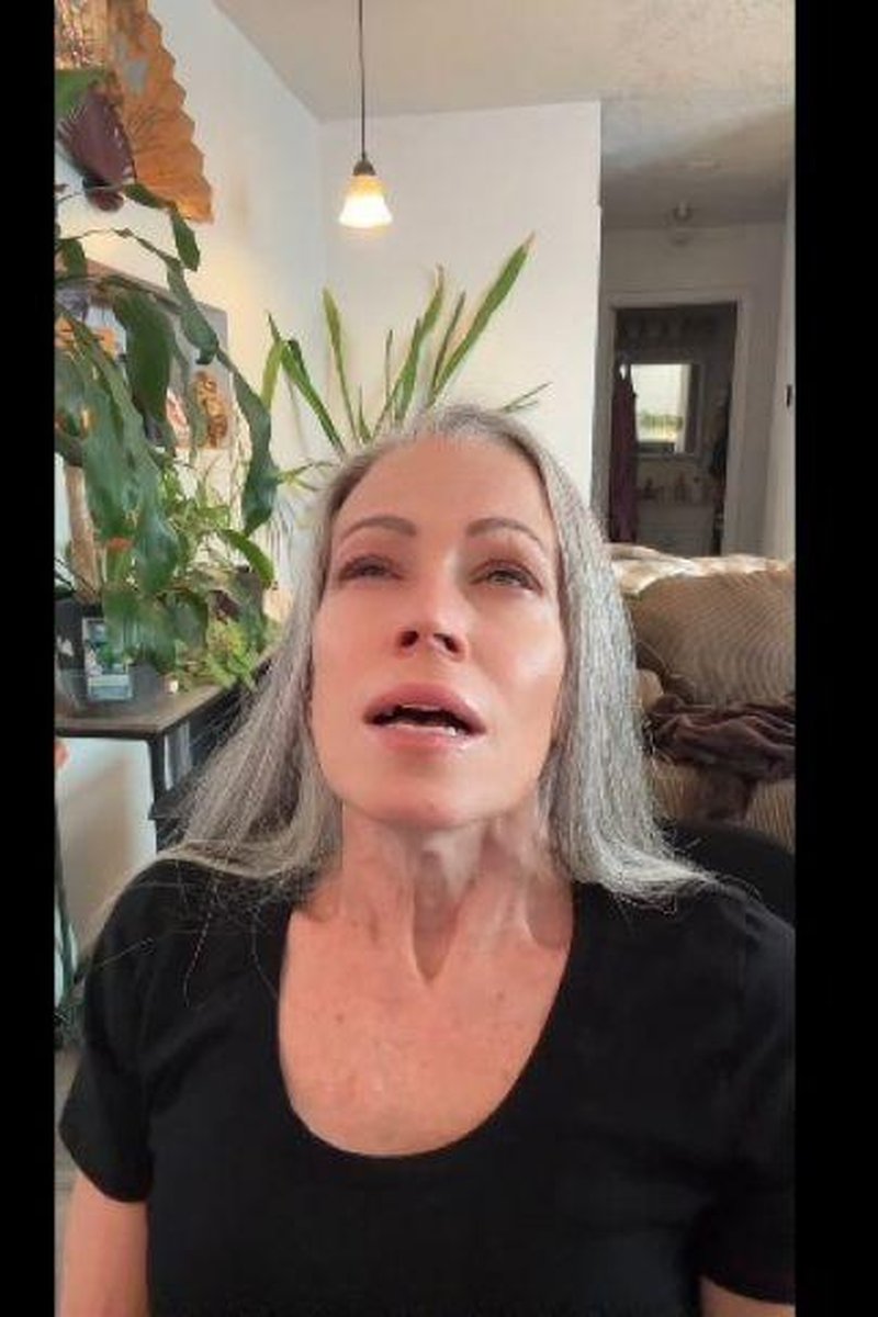Sneezing Compilation - Screenshot 1 of 4 - Sneeze