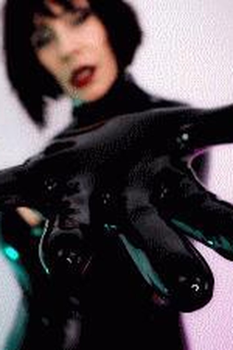 Slick - Screenshot 1 of 4 - Captive