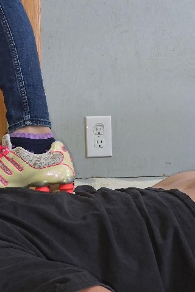 Nike Shox Trample - Screenshot 1 of 4 - Foot Torment