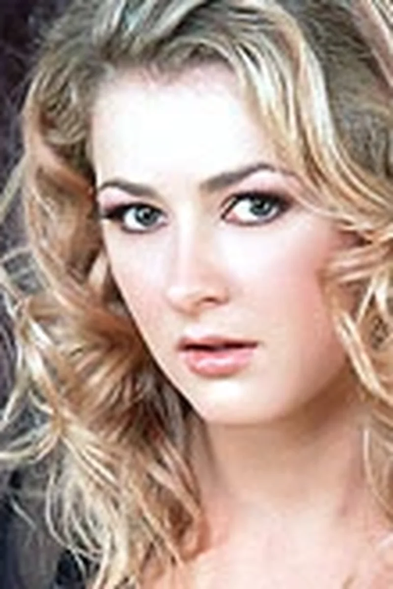 Annabelle - Screenshot 1 of 4 - Teen (18-22)