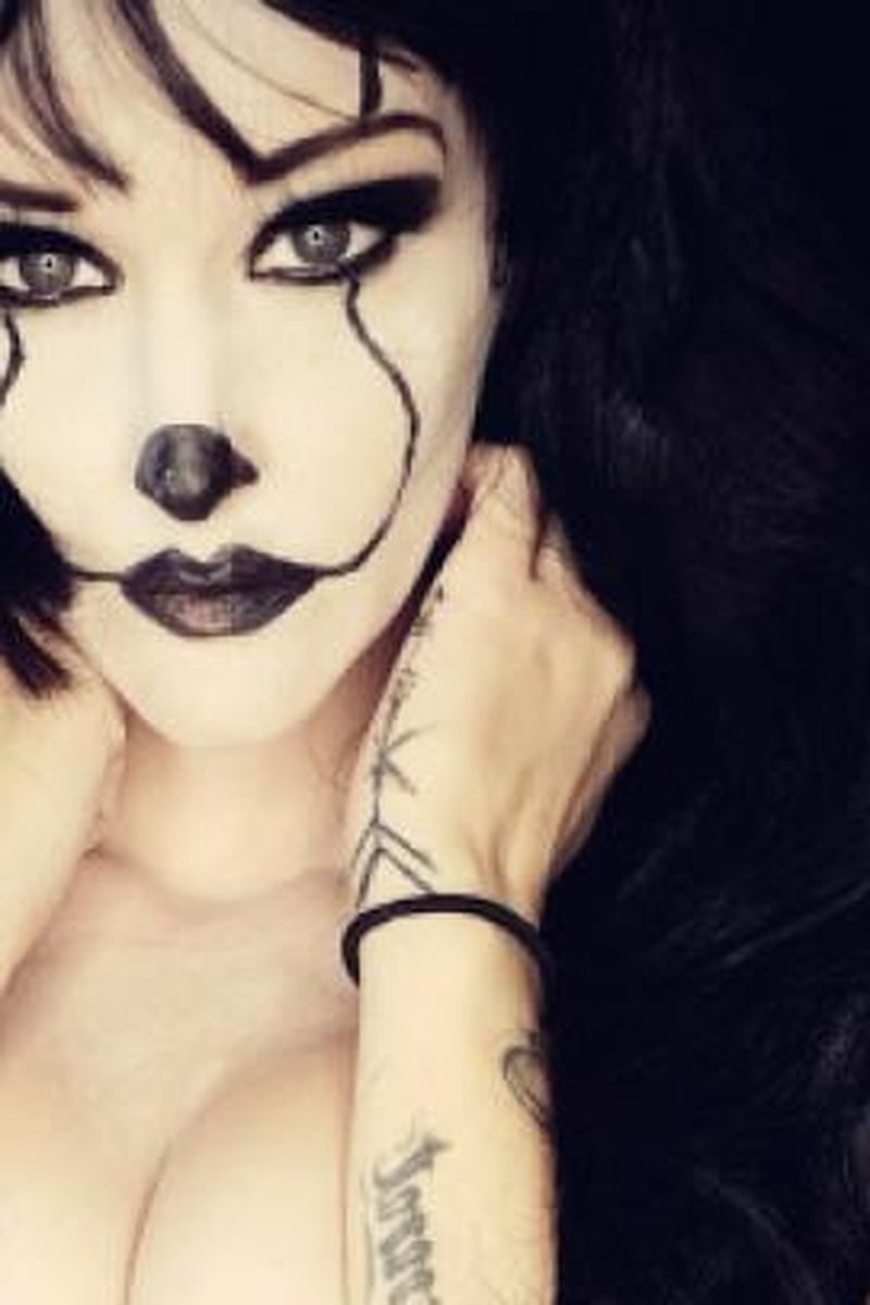 Playtime Clown - Screenshot 1 of 4 - Cosplay