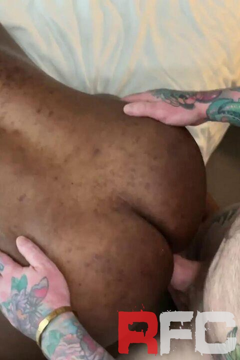 Pounding Amadeus - Screenshot 1 of 4 - Big Muscle Guys