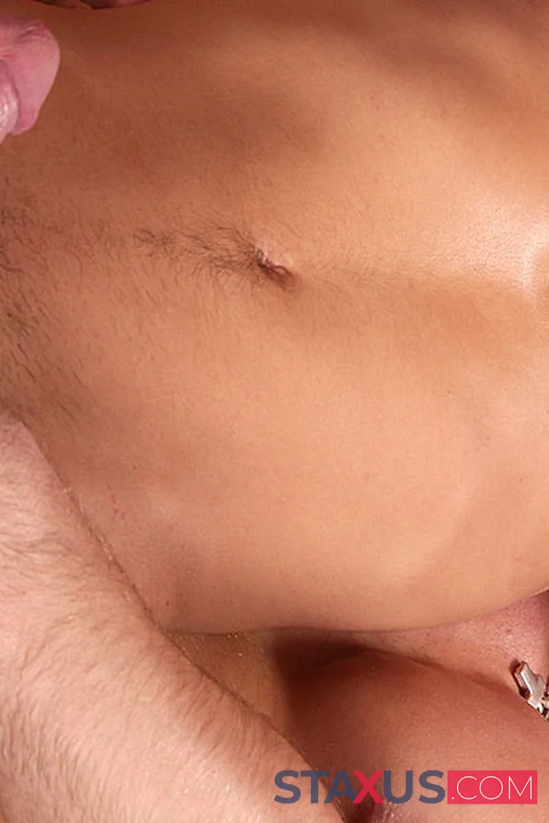 Big Rock Solid Cock - Screenshot 1 of 4 - Facial
