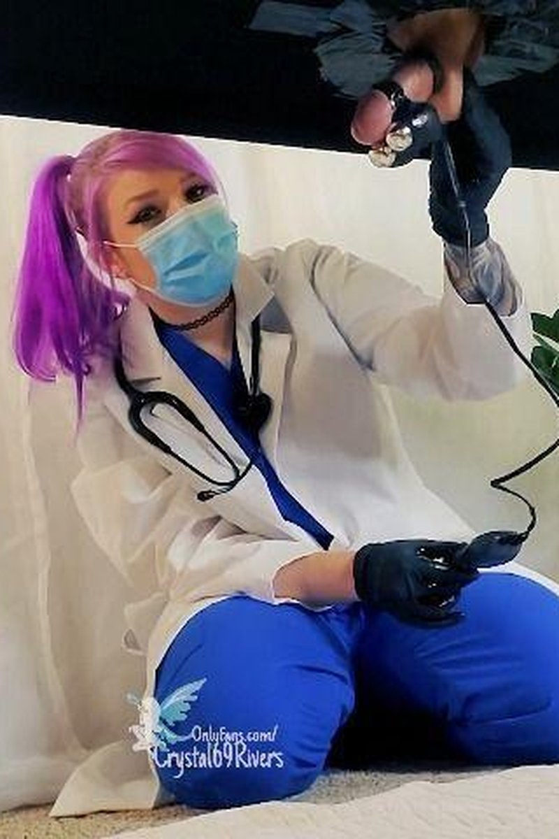 Dr. Rivers Milking Table - Screenshot 1 of 4 - Cosplay