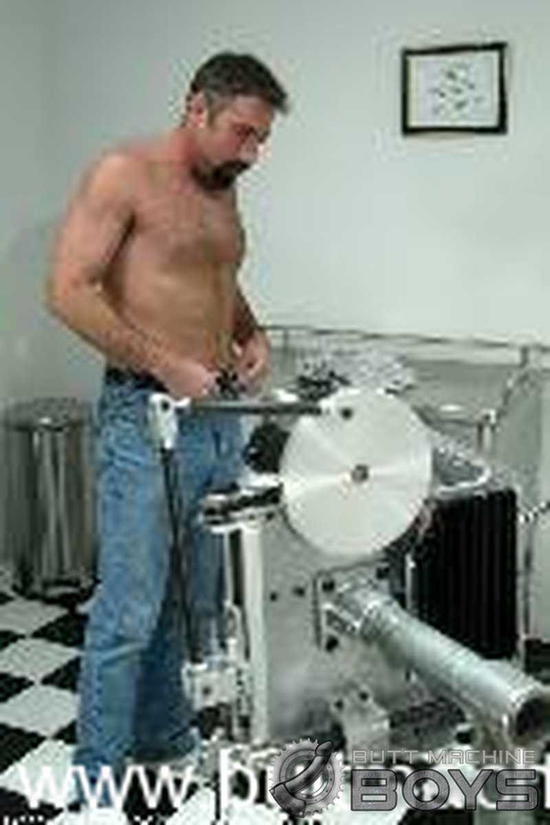 Tom Braddock - Screenshot 1 of 4 - Brown Hair