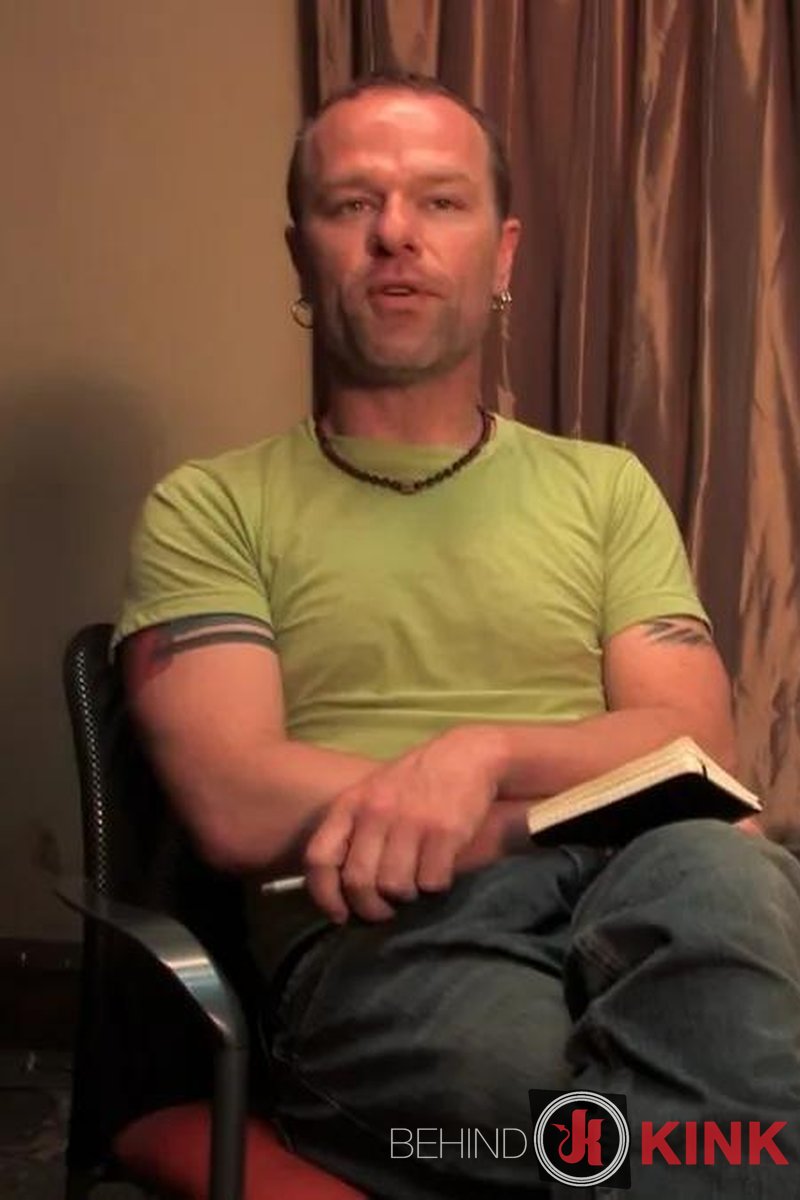 Stephen Elliot - Screenshot 1 of 4 - BDSM