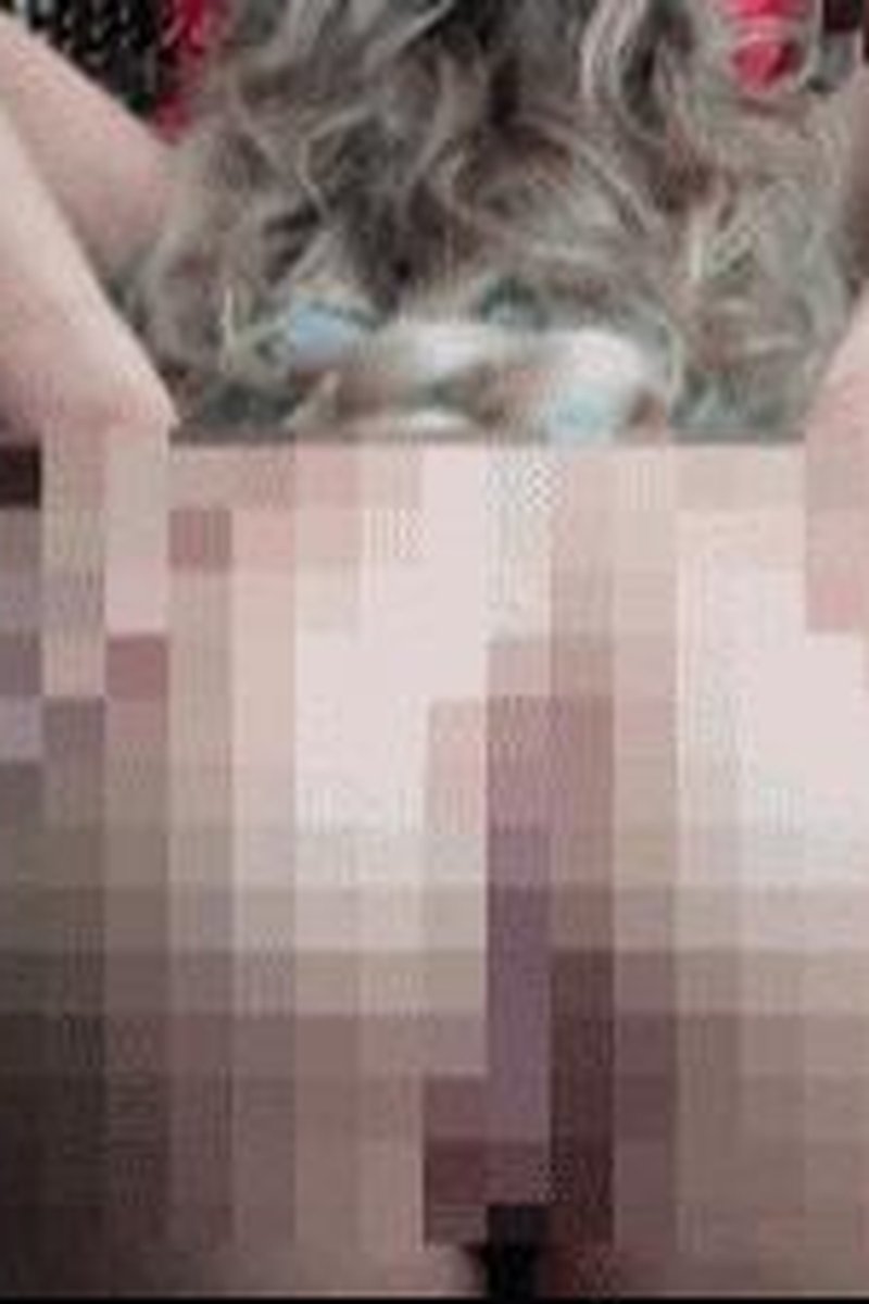 Spread It - Screenshot 1 of 4 - Ass Crack