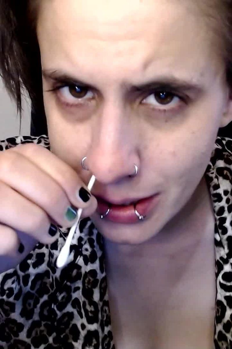 TP-iwantclipsabbyanna-flirty-sneeze-tease-for-my-spit-slaves