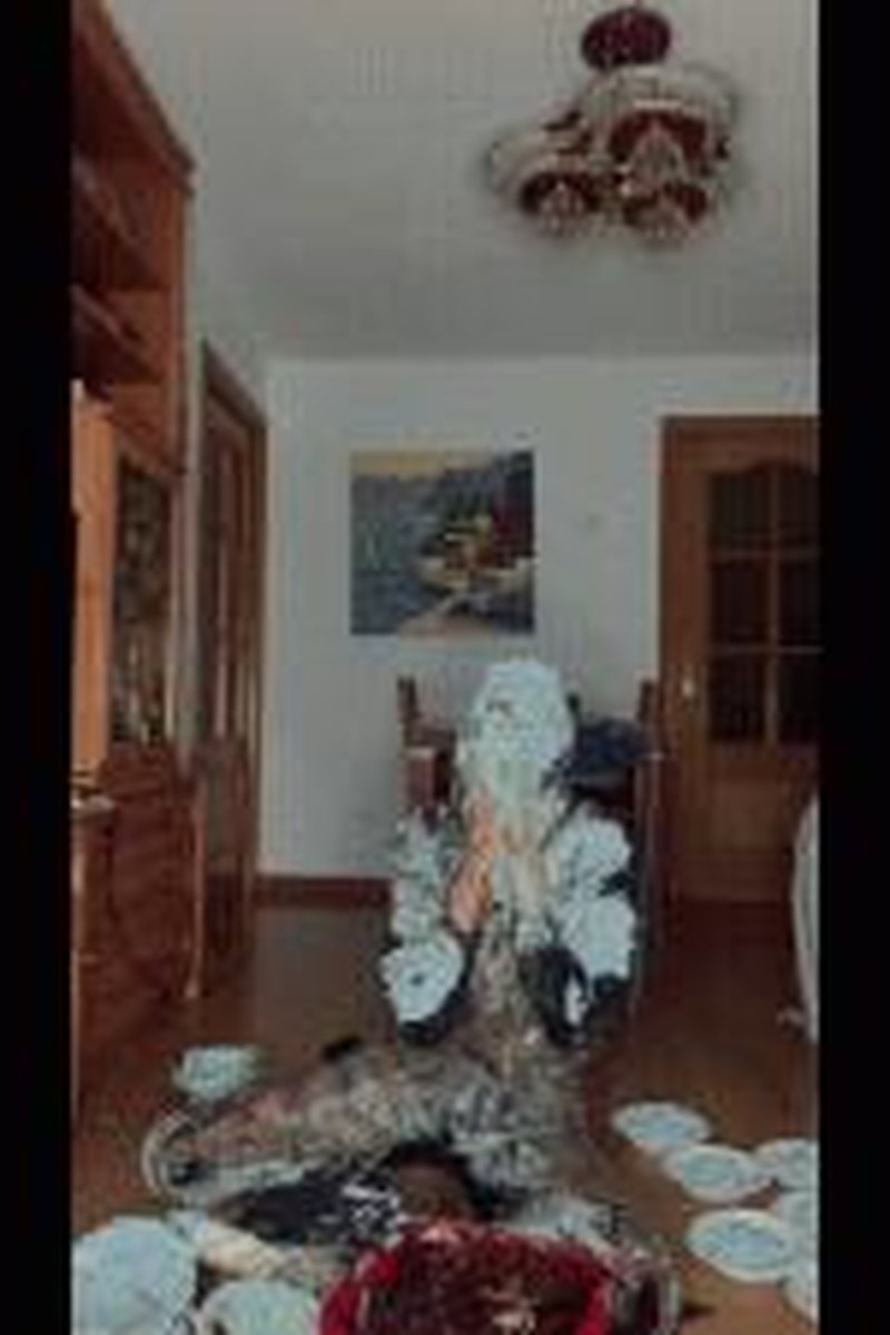 Sploshing Chocolate - Screenshot 1 of 4 - Lingerie