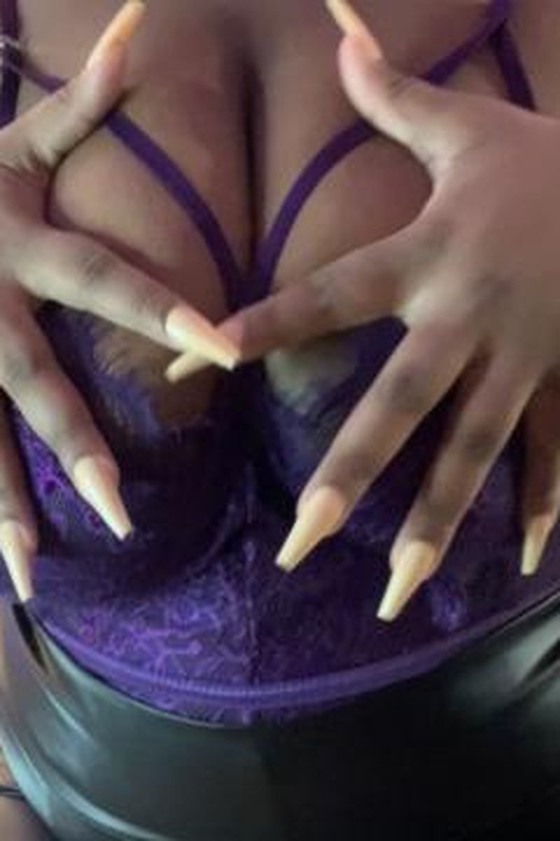 Bnwo Nbwo: Crave To Be Owned - Screenshot 1 of 4 - Ass Worship