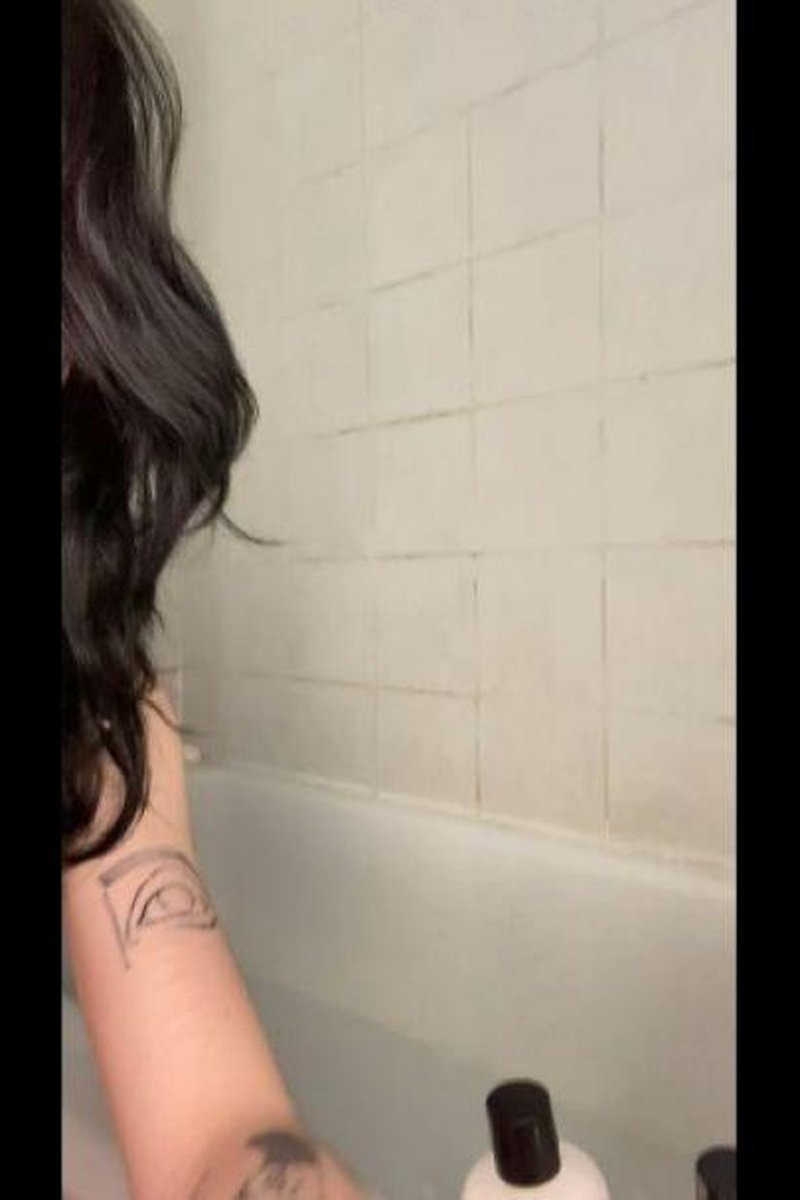 Bath Time - Screenshot 1 of 4 - Bathroom